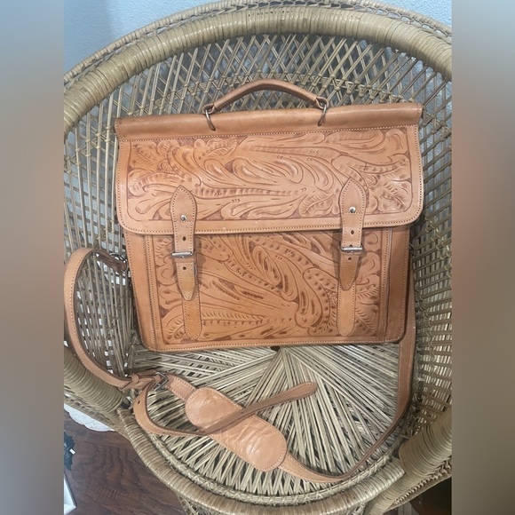 🧳 Hand-Tooled Leather Briefcase Satchel – Vintage Western‎ Office Field Bag